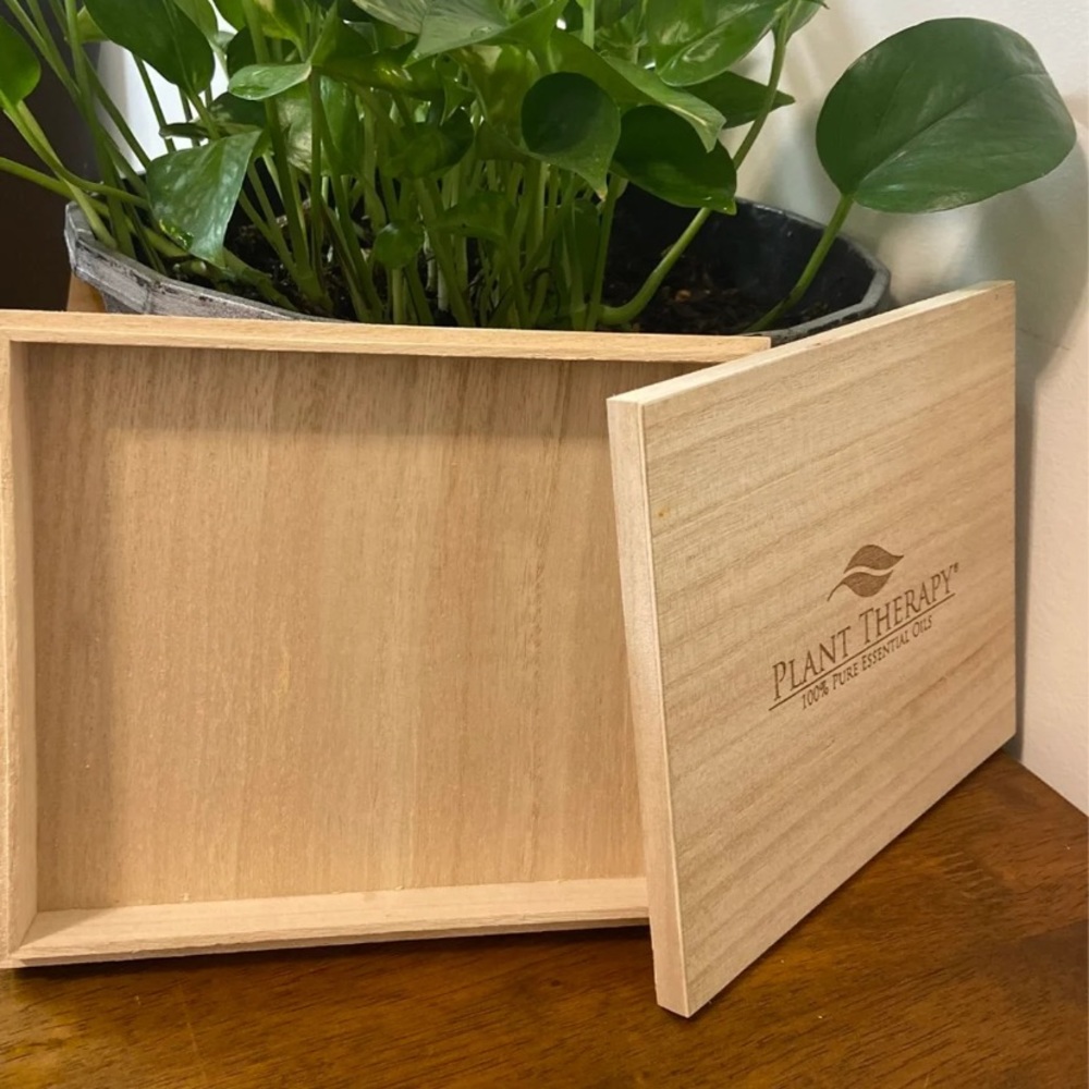 Essential oil box